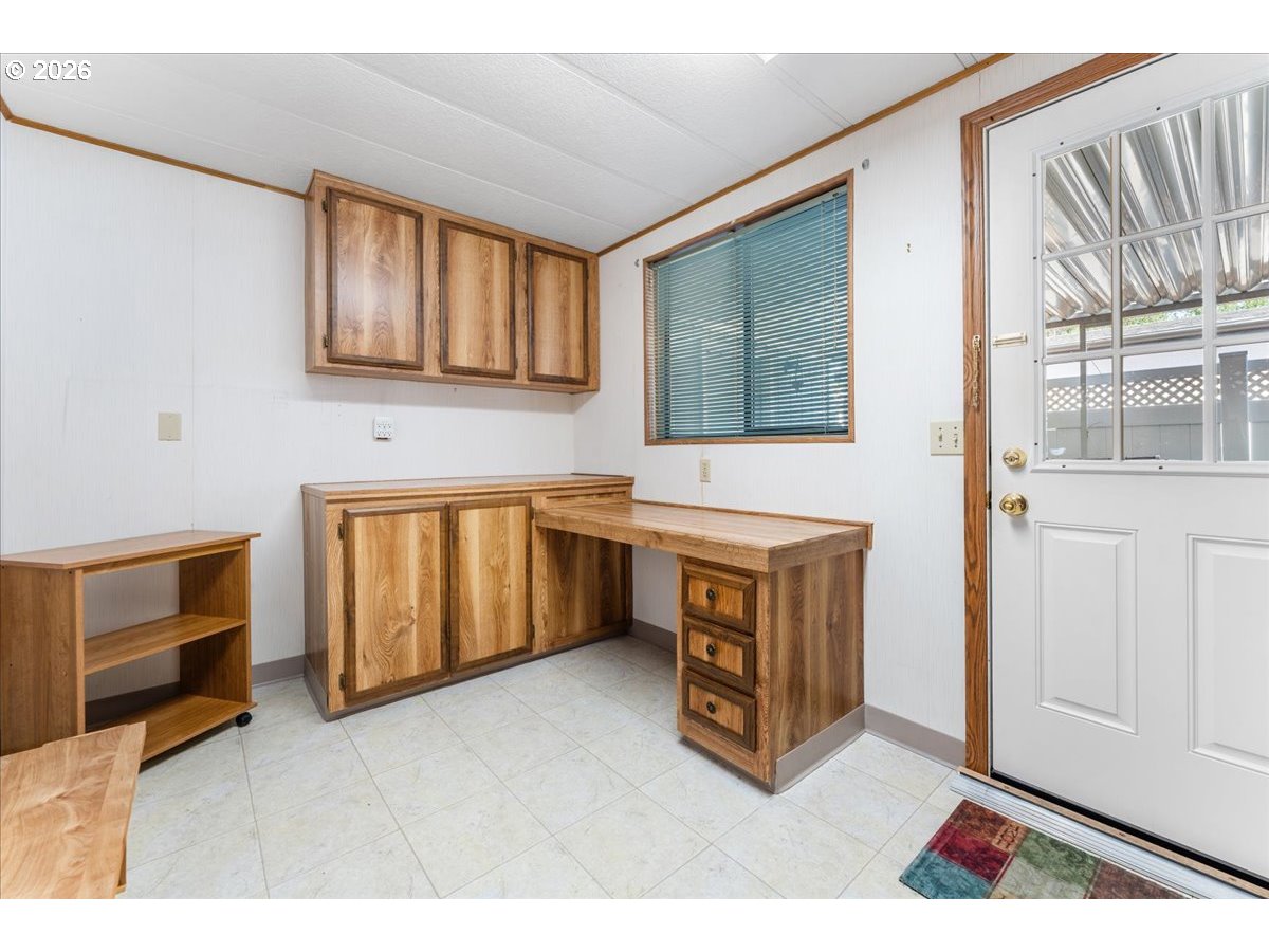 100 Southwest 195th Avenue, Unit 112 Beaverton, OR 97006 - Photo 32 of 43