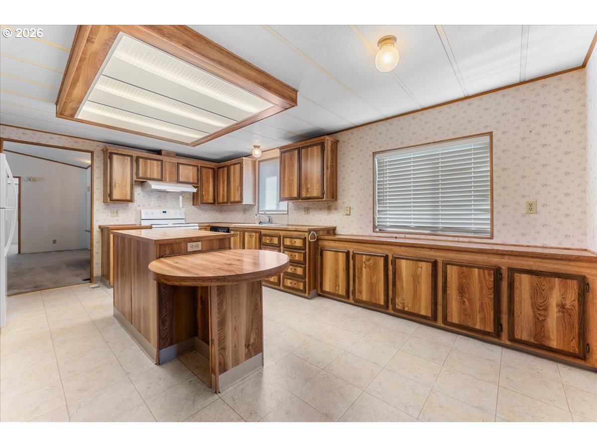 100 Southwest 195th Avenue, Unit 112 Beaverton, OR 97006 - Photo 8 of 43