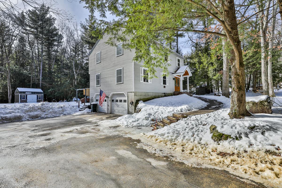 14 Ridgewood Drive Amherst, NH 03031 - Photo 3 of 39 Gallery Image 3