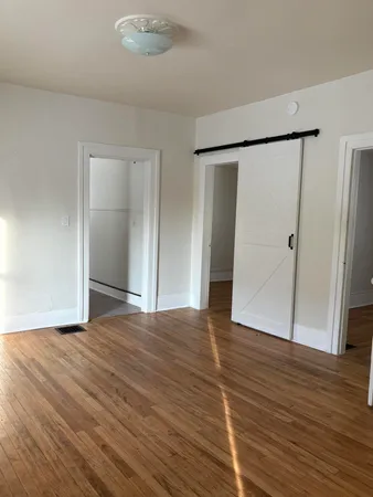 $1,800 | 209 Oak Street, Ypsilanti, MI 48198