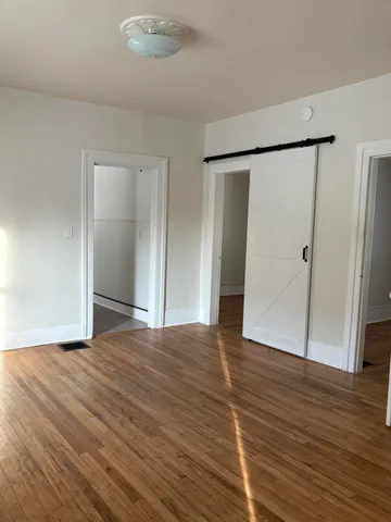 $1,800 | 209 Oak Street, Ypsilanti, MI 48198