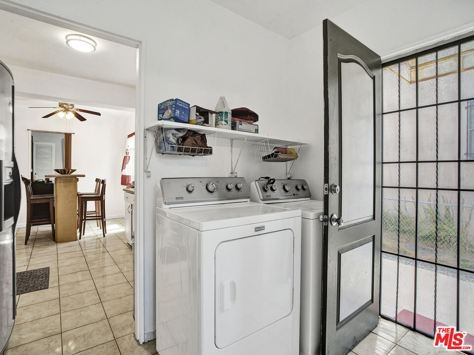 9221 Harvard Boulevard Los Angeles, CA 90047 - Photo 18 of 23