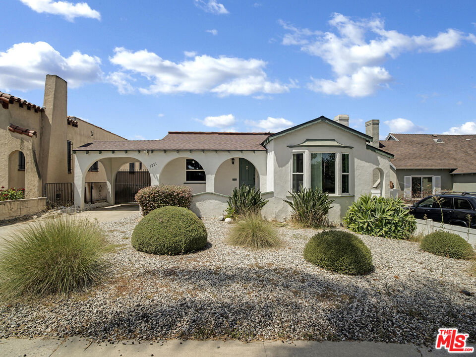 9221 Harvard Boulevard Los Angeles, CA 90047 - Photo 2 of 23