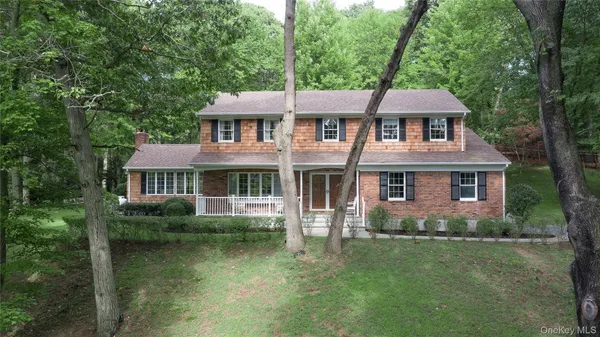 $1,200,000 | 451 River Road, Nissequogue, NY 11780