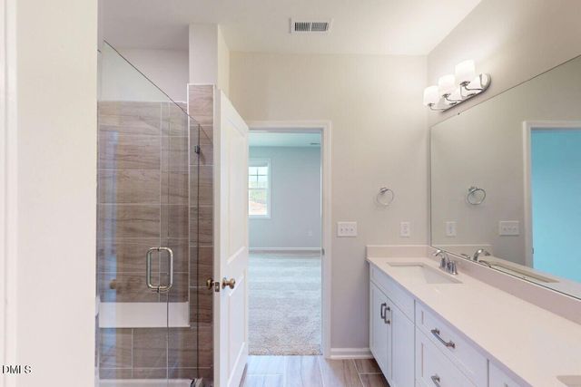 $460,000 | 2710 Hunter Woods Drive, Unit 634, Apex, NC 27502