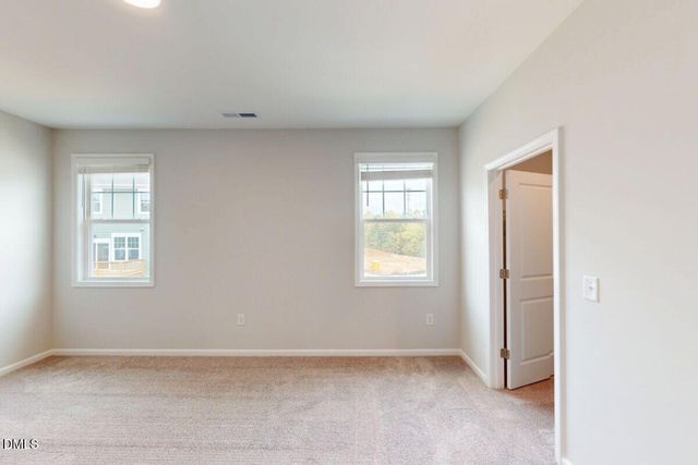 $460,000 | 2710 Hunter Woods Drive, Unit 634, Apex, NC 27502