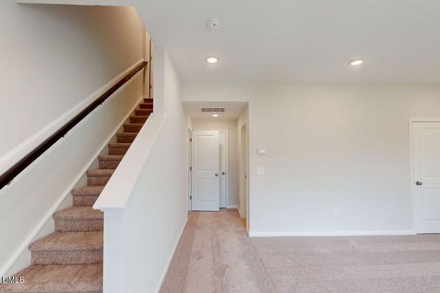 $460,000 | 2710 Hunter Woods Drive, Unit 634, Apex, NC 27502