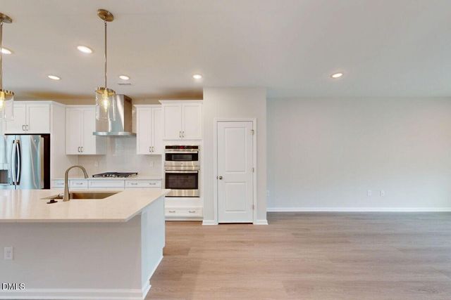 $460,000 | 2710 Hunter Woods Drive, Unit 634, Apex, NC 27502