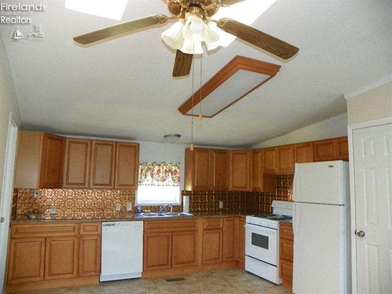 2620 C R 195 Road Clyde, OH 43410 - Photo 3 of 10 Gallery Image 3