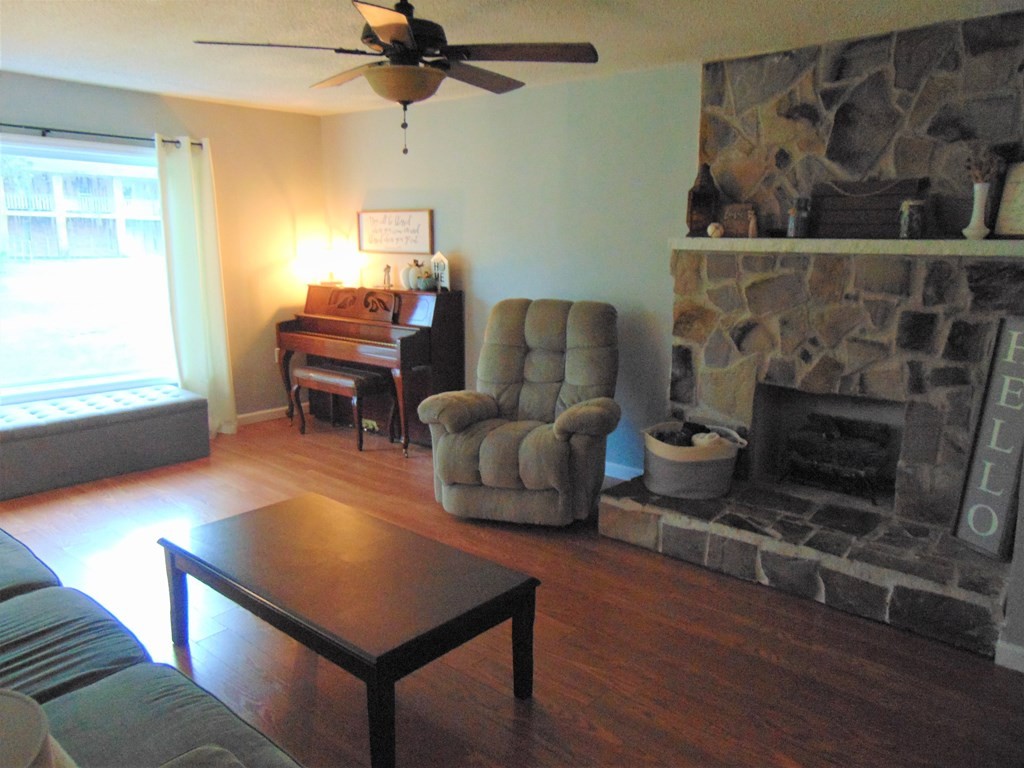 2755 Spring Place Road Southeast Cleveland, TN 37323 - Photo 6 of 20 Gallery Image 6