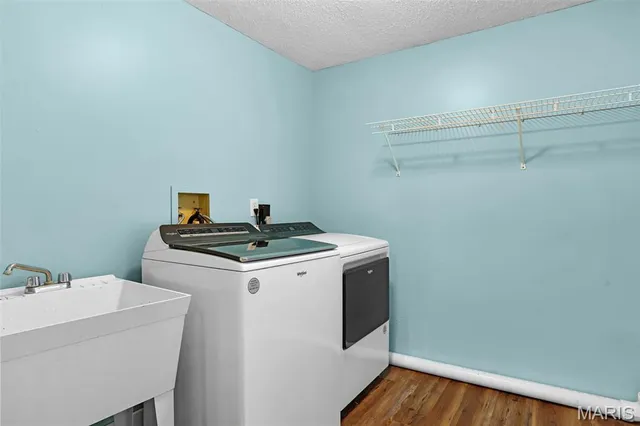 $590,000 | 103 Meadow Lane, Labadie, MO 63055