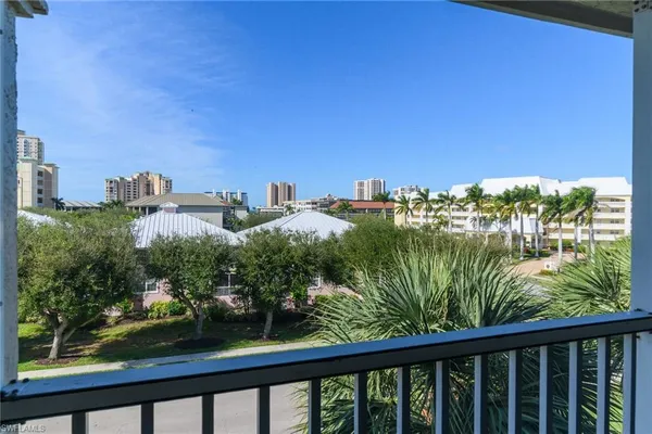 $4,375 | 1020 Swallow Avenue, Unit 302, Marco Island, FL 34145
