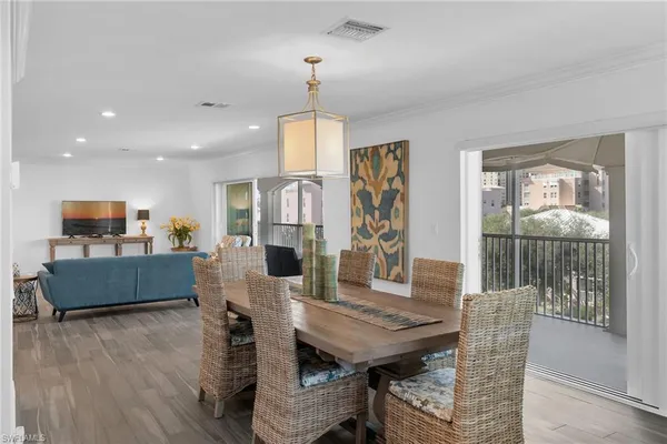 $4,375 | 1020 Swallow Avenue, Unit 302, Marco Island, FL 34145