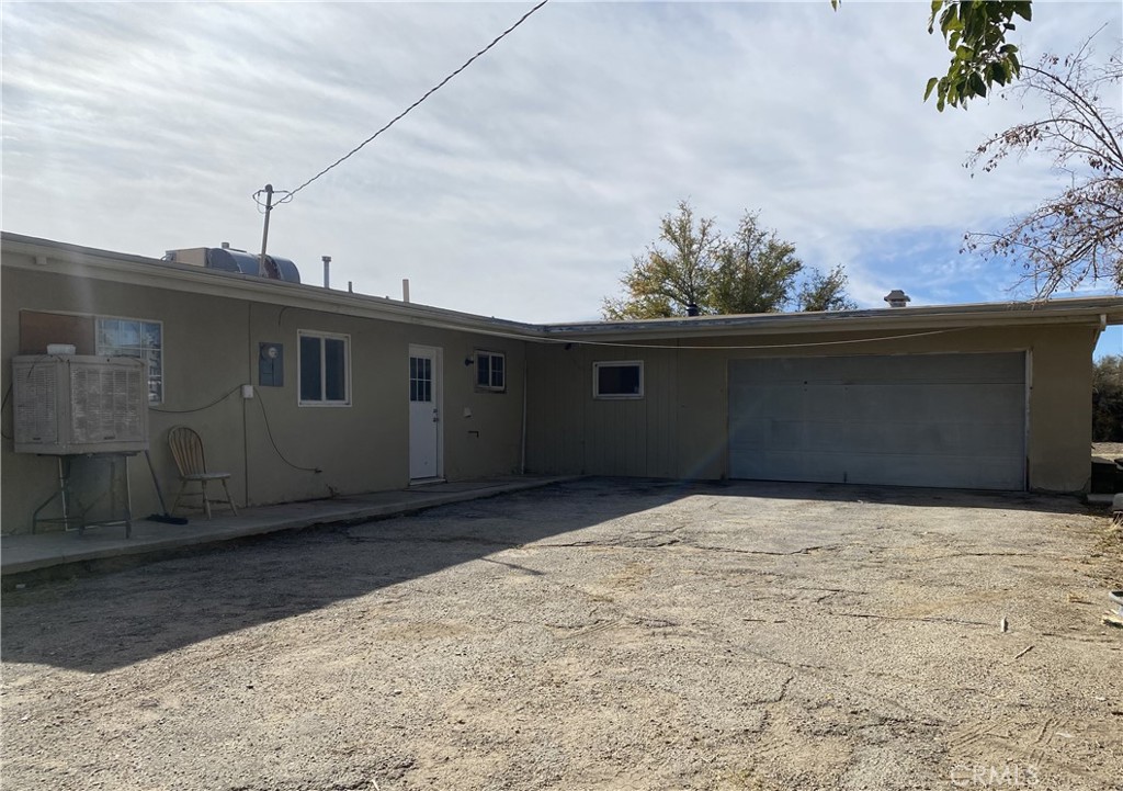 10380 Baker Road Lucerne Valley, CA 92356 - Photo 11 of 69