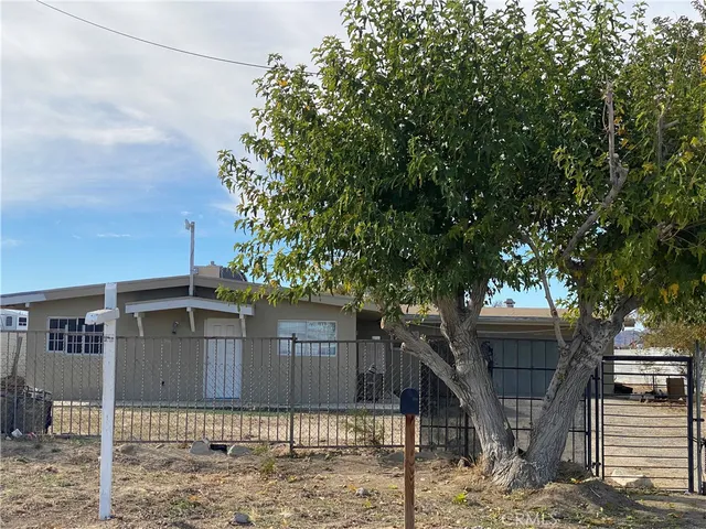 $279,000 | 10380 Baker Road, Lucerne Valley, CA 92356