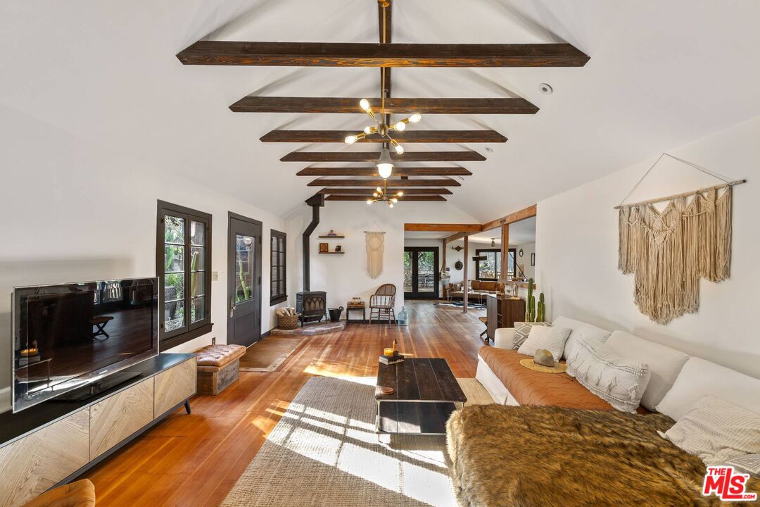 1551 Penny Road Topanga, CA 90290 - Photo 9 of 51