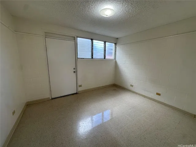 $1,500 | 1419 Ernest Street, Unit 105, Honolulu, HI 96822