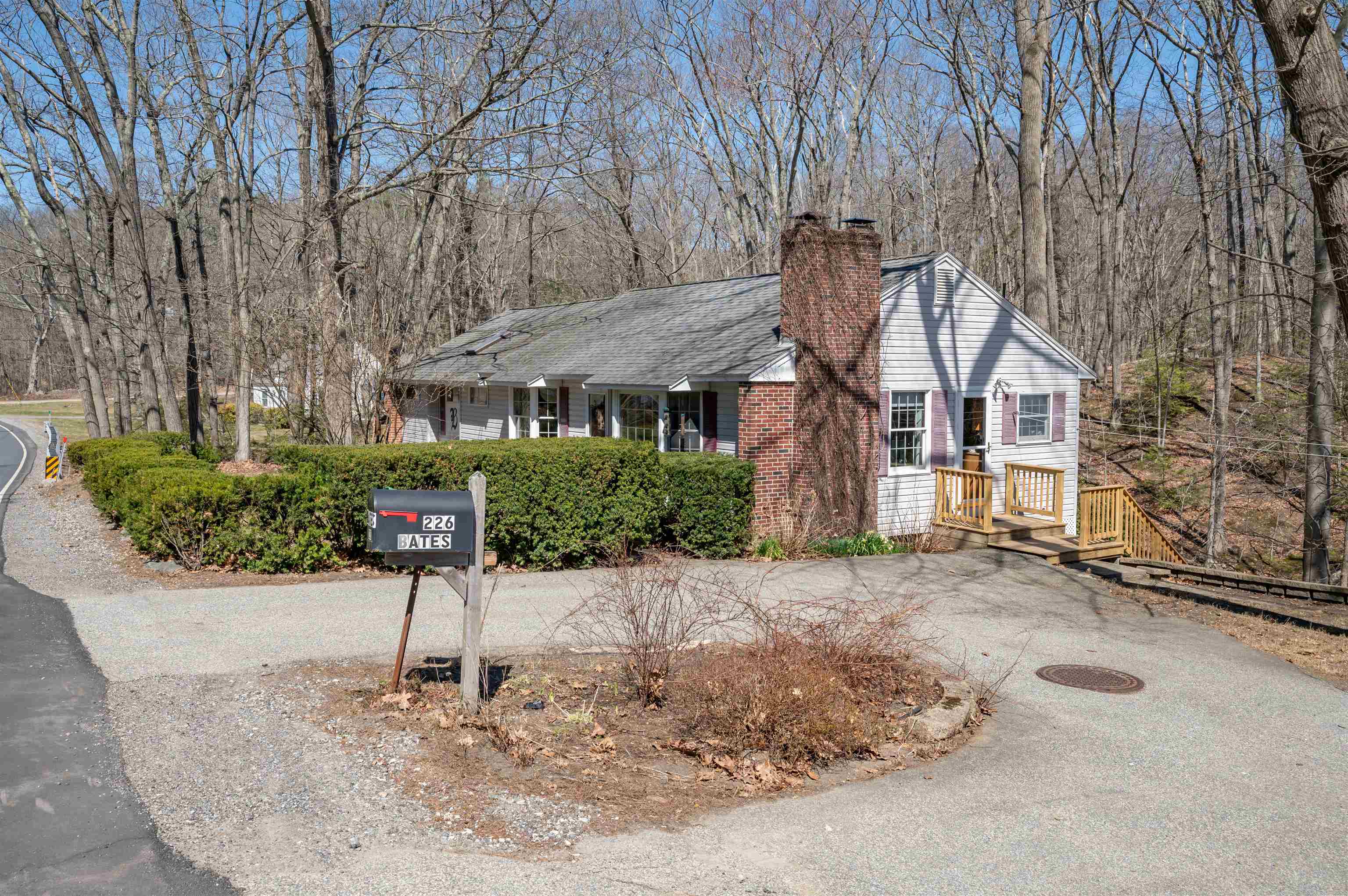 226 Amesbury Road Kensington, NH 03833 - Photo 5 of 59