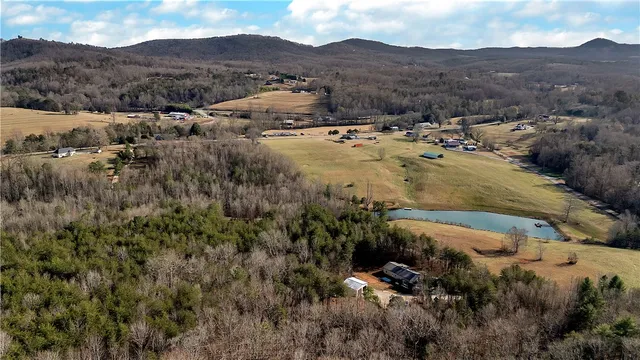 $720,000 | 2475 Pumpkintown Highway, Pickens, SC 29671