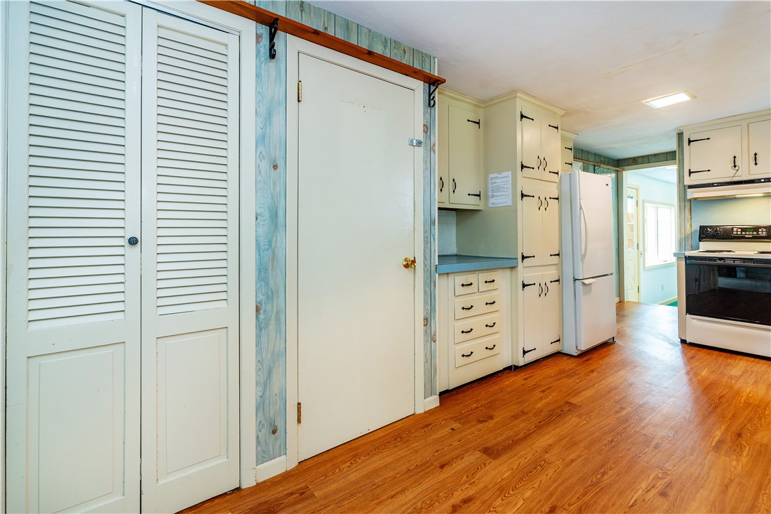 69 Douglas Road Warwick, RI 02886 - Photo 18 of 50