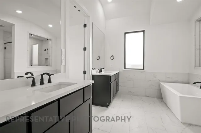 $525,000 | 2240 Emerald Drive, Waxahachie, TX 75167