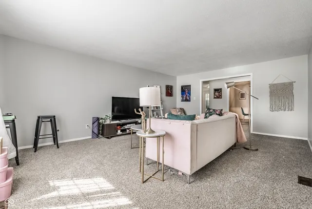 $125,000 | 6503 Park Central Way, Unit B, Indianapolis, IN 46260