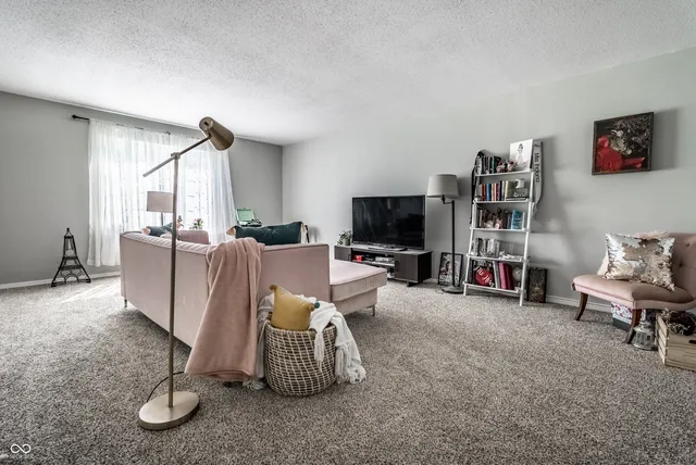 $125,000 | 6503 Park Central Way, Unit B, Indianapolis, IN 46260