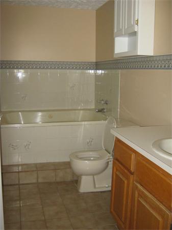 23 East Bluff Road, Unit 23 Ashland, MA 01721 - Photo 14 of 21 Gallery Image 14