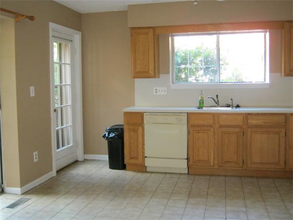 23 East Bluff Road, Unit 23 Ashland, MA 01721 - Photo 5 of 21 Gallery Image 5