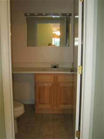 23 East Bluff Road, Unit 23 Ashland, MA 01721 - Photo 9 of 21 Gallery Image 9