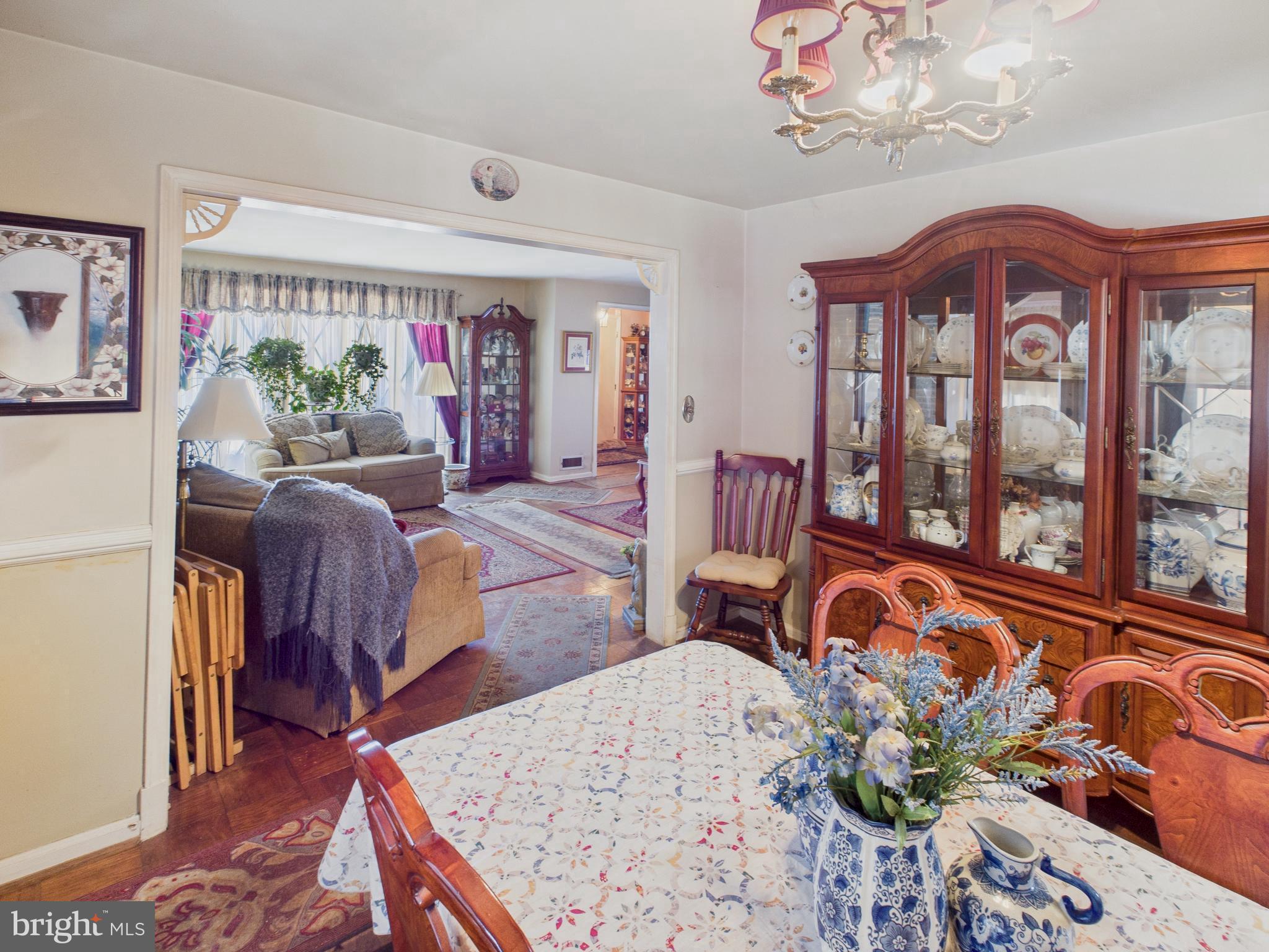 8005 Windsor Mill Road Baltimore, MD 21244 - Photo 15 of 39 a living room with furniture and a large window