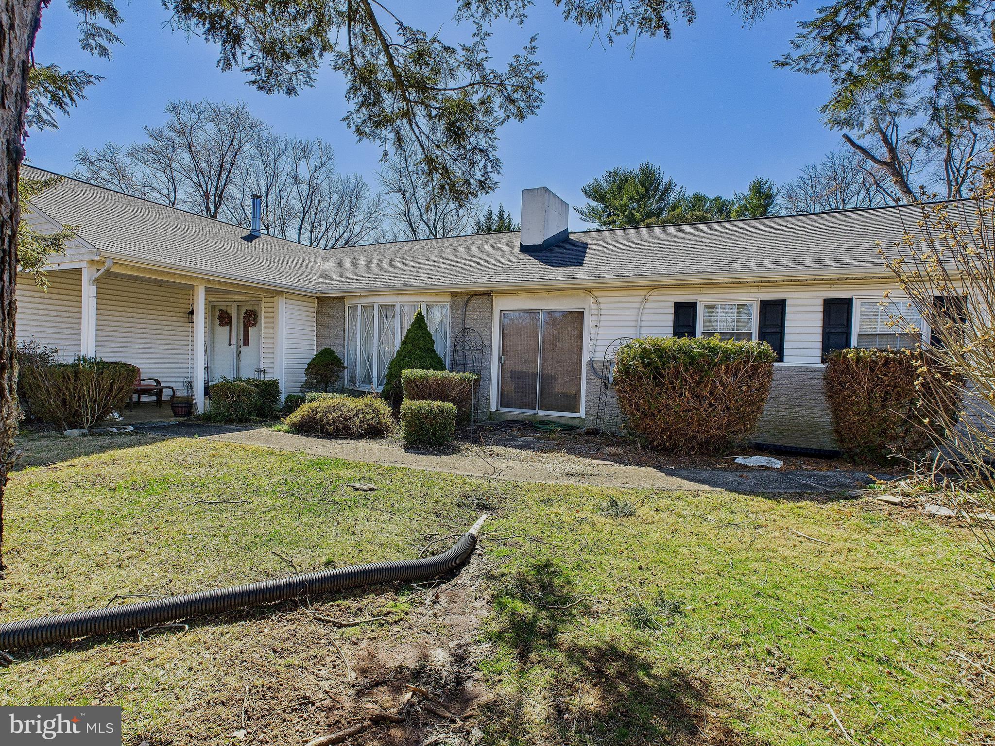 8005 Windsor Mill Road Baltimore, MD 21244 - Photo 4 of 39 a view of a backyard with a tub