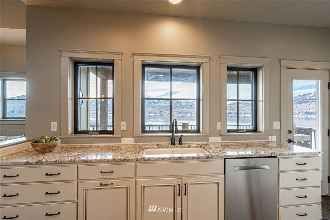442 State Road Manson, WA 98831 - Photo 8 of 40 Gallery Image 8