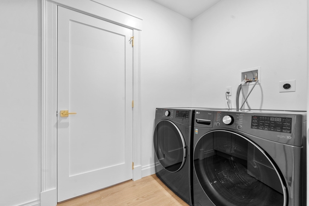 21 Springfield Street, Unit 21 Watertown, MA 02472 - Photo 17 of 28 Gallery Image 17