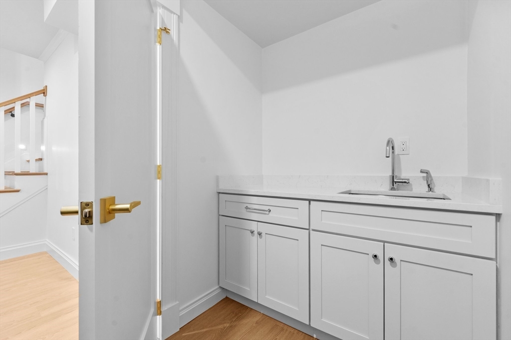21 Springfield Street, Unit 21 Watertown, MA 02472 - Photo 18 of 28 Gallery Image 18
