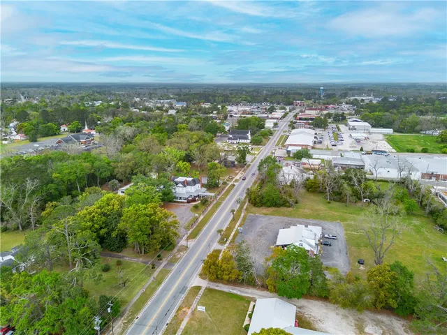 $1,700,000 | 622 East Main Street, Blackshear, GA 31516