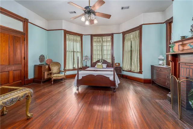 $1,700,000 | 622 East Main Street, Blackshear, GA 31516