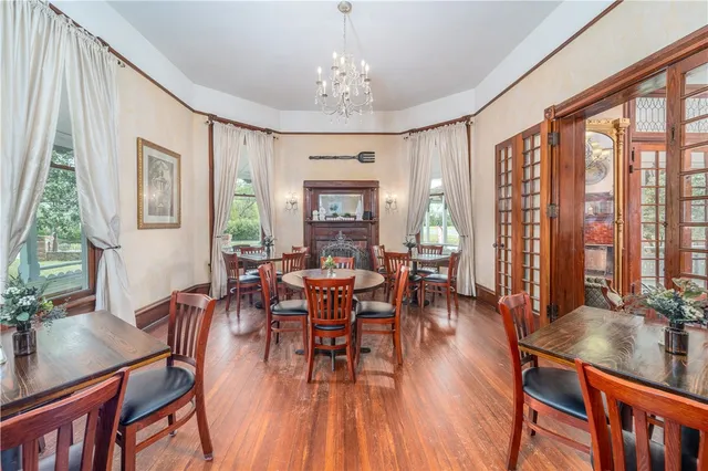 $1,700,000 | 622 East Main Street, Blackshear, GA 31516