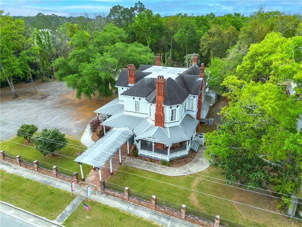 $1,700,000 | 622 East Main Street, Blackshear, GA 31516