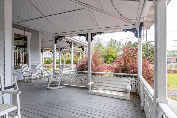 $1,700,000 | 622 East Main Street, Blackshear, GA 31516