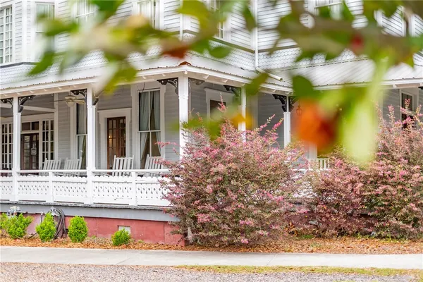 $1,700,000 | 622 East Main Street, Blackshear, GA 31516