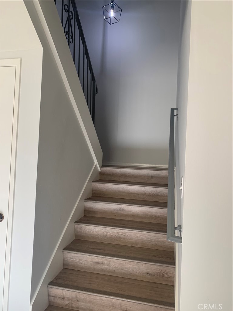 28000 Ridgebluff Court Rancho Palos Verdes, CA 90275 - Photo 13 of 33 a view of entryway