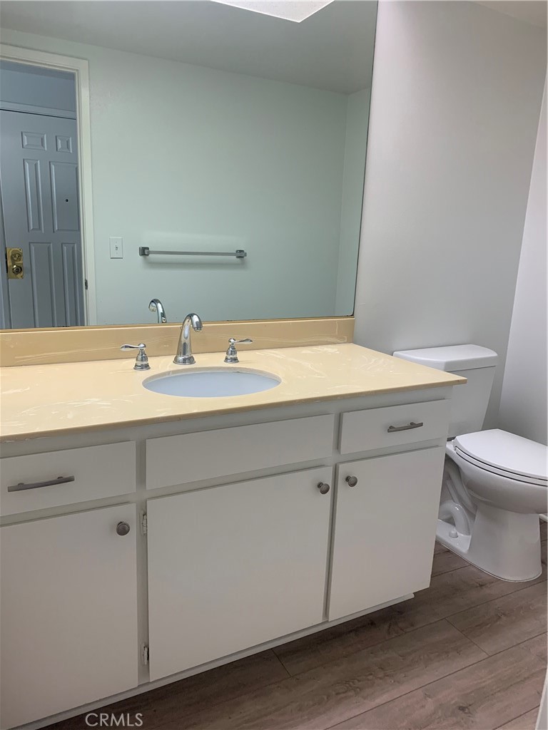 28000 Ridgebluff Court Rancho Palos Verdes, CA 90275 - Photo 18 of 33 a bathroom with a sink and a toilet