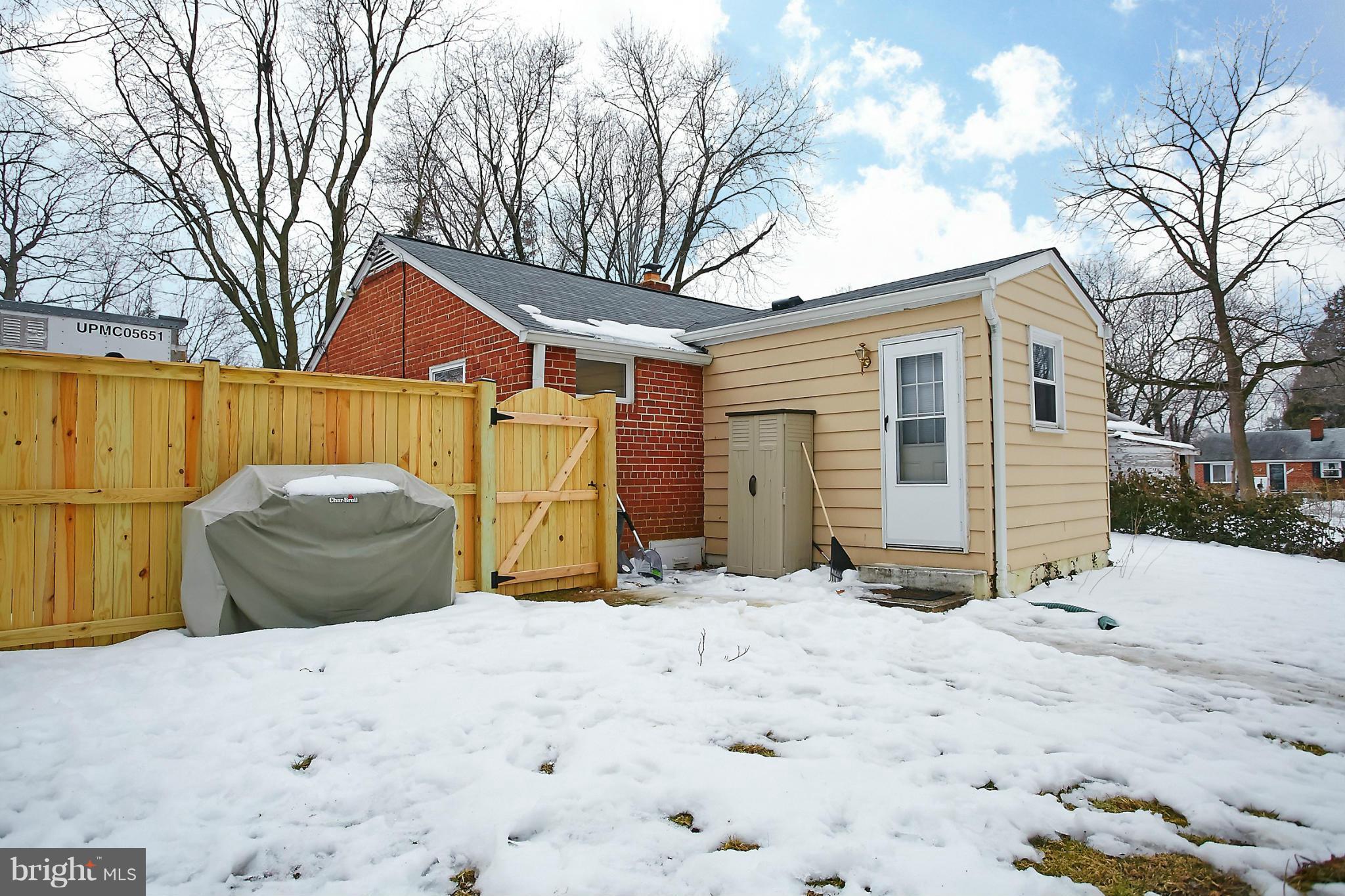 2929 Weisman Road Silver Spring, MD 20902 - Photo 21 of 22 Exterior (Rear)