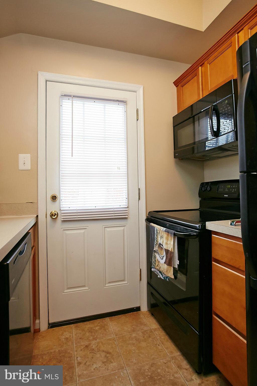 2929 Weisman Road Silver Spring, MD 20902 - Photo 10 of 22 Kitchen