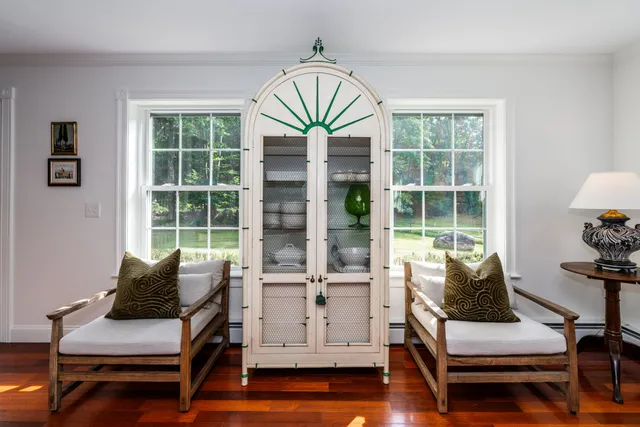 $1,270,000 | 20 Babbidge Road, Falmouth, ME 04105