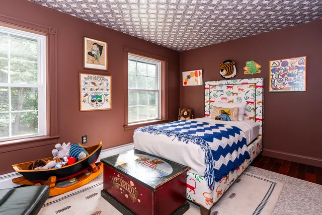 $1,270,000 | 20 Babbidge Road, Falmouth, ME 04105