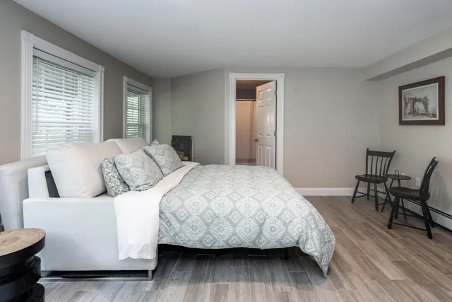 $1,270,000 | 20 Babbidge Road, Falmouth, ME 04105