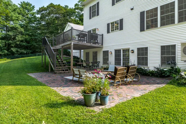 $1,270,000 | 20 Babbidge Road, Falmouth, ME 04105