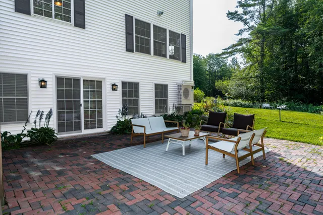 $1,270,000 | 20 Babbidge Road, Falmouth, ME 04105